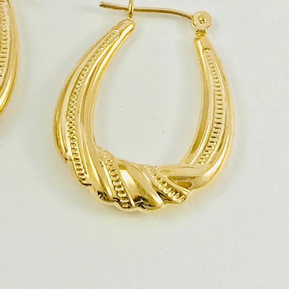 Large 10 kt hoop earrings - Picture 2 of 5